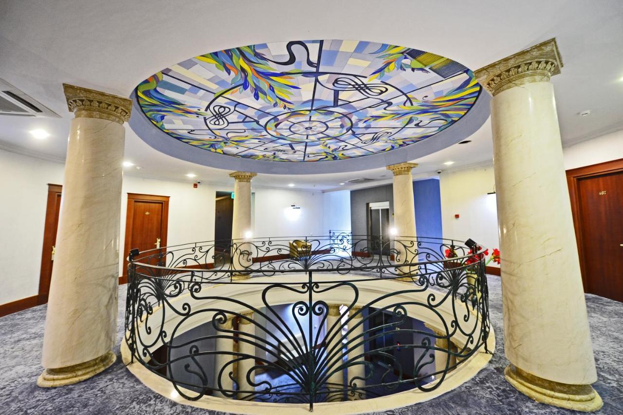 โรงแรมแอสทอเรีย ทบิลิซี Tbilisi ภายนอก รูปภาพ